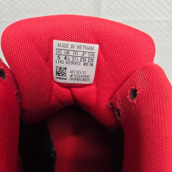 Adidas high tops - big kids 5 - Picture 4 of 5